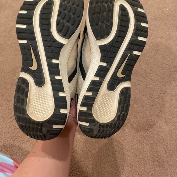 Women’s Nike Running Sneakers - Picture 5 of 5